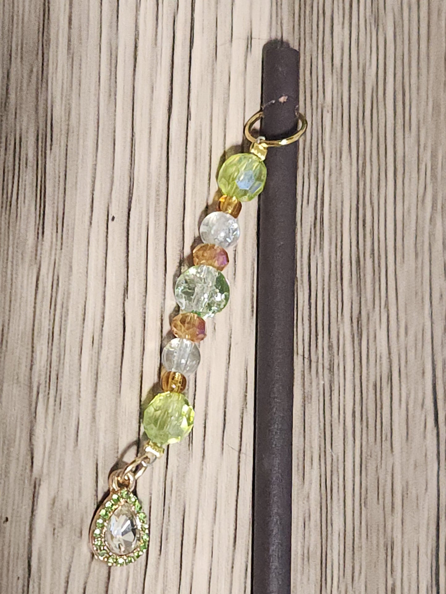 Green Pendant Hair Stick